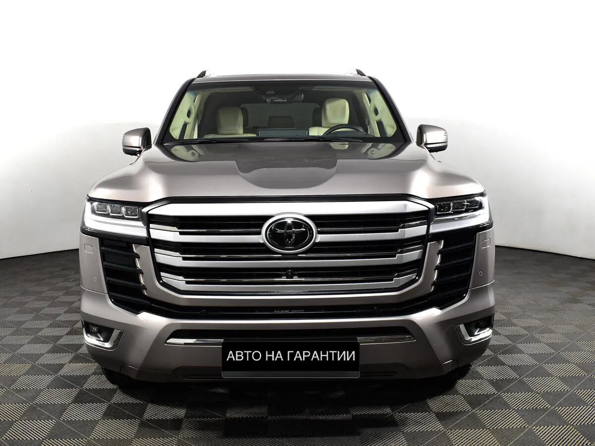 Toyota Land Cruiser 300 Series · Элеганс — фото 2