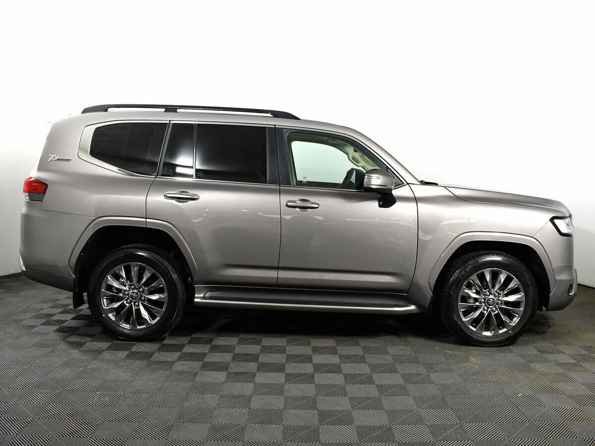 Toyota Land Cruiser 300 Series · Элеганс — фото 4