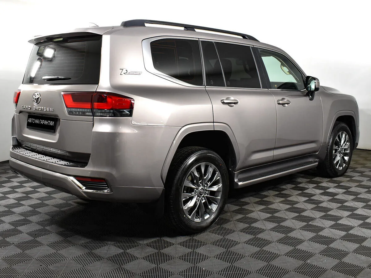 Toyota Land Cruiser 300 Series · Элеганс — фото 5
