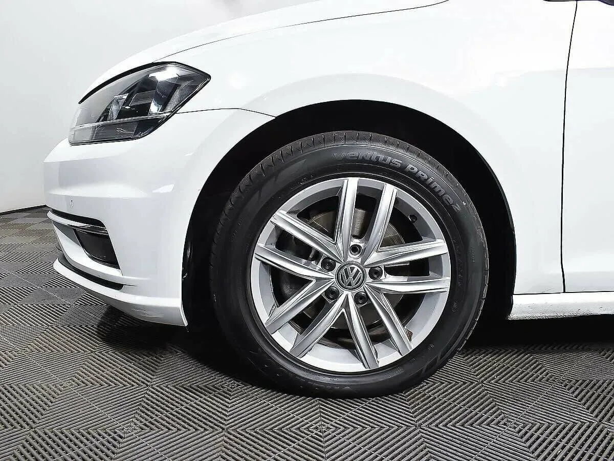 Volkswagen Golf VII Рестайлинг — фото 5