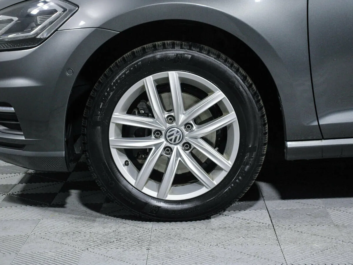 Volkswagen Golf VII Рестайлинг — фото 5