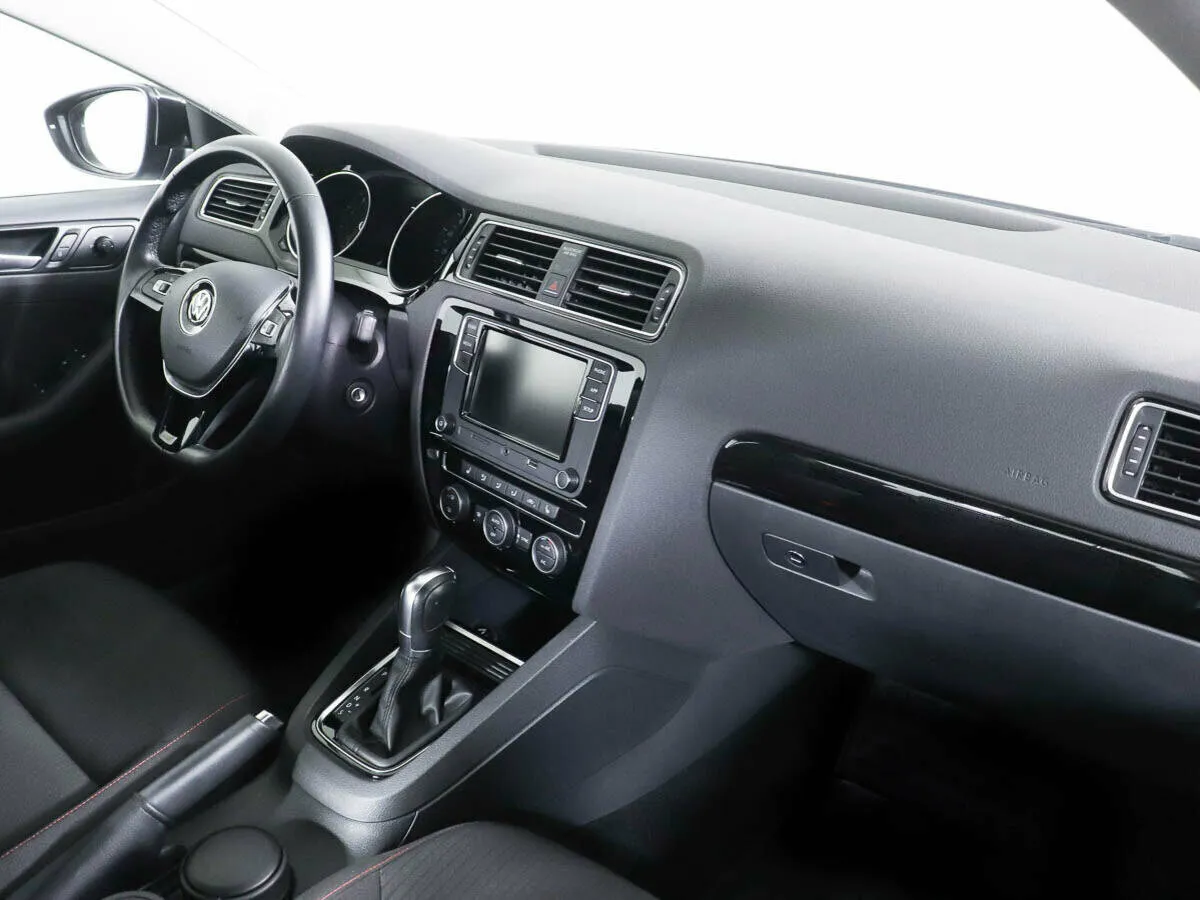Volkswagen Jetta VI Рестайлинг · Comfortline — фото 5