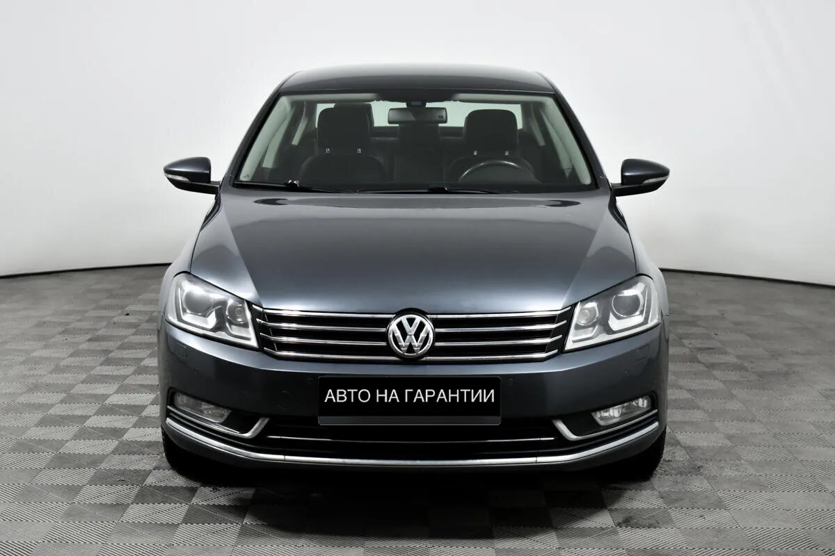 Volkswagen Passat B7 · Highline — фото 2