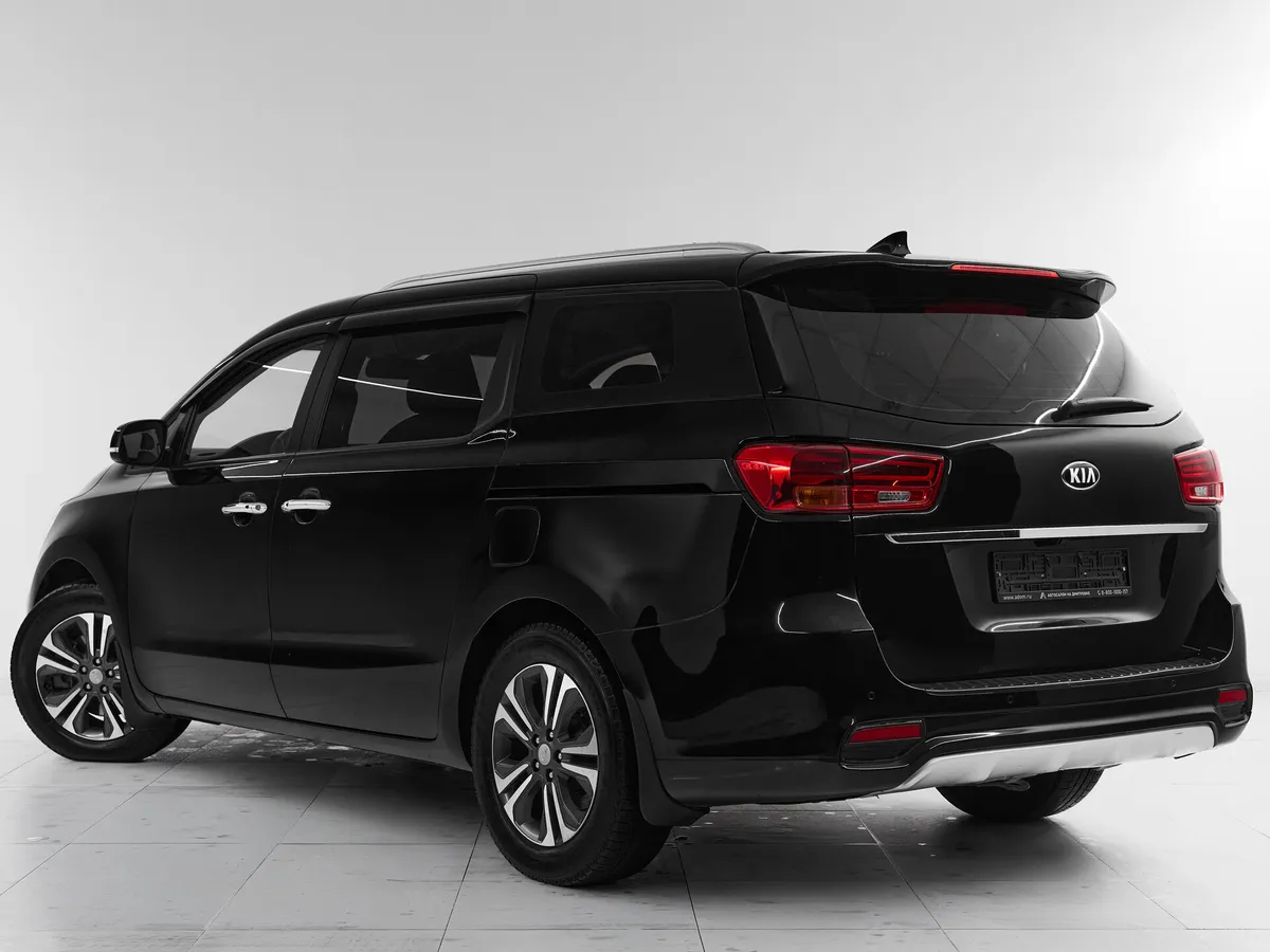 Kia Carnival III — фото 4