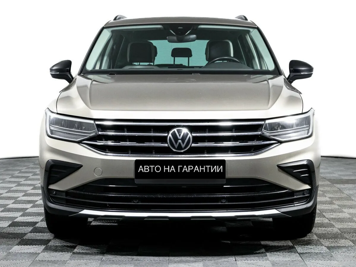 Volkswagen Tiguan II Рестайлинг · Urban Sport — фото 2