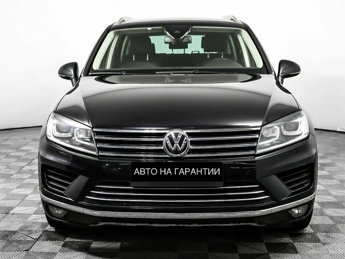 Volkswagen Touareg II Рестайлинг · R-line — фото 2