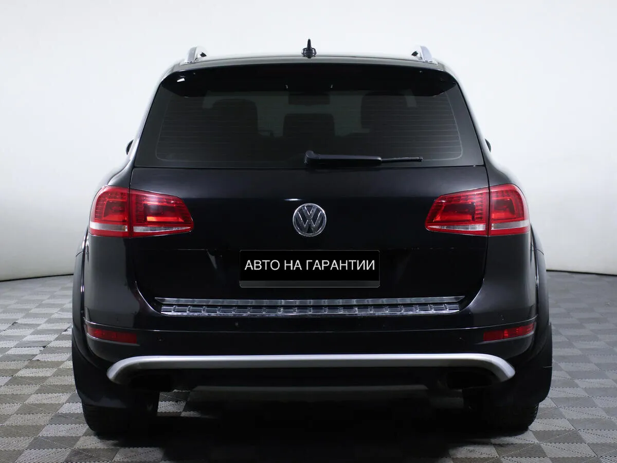 Volkswagen Touareg II — фото 4