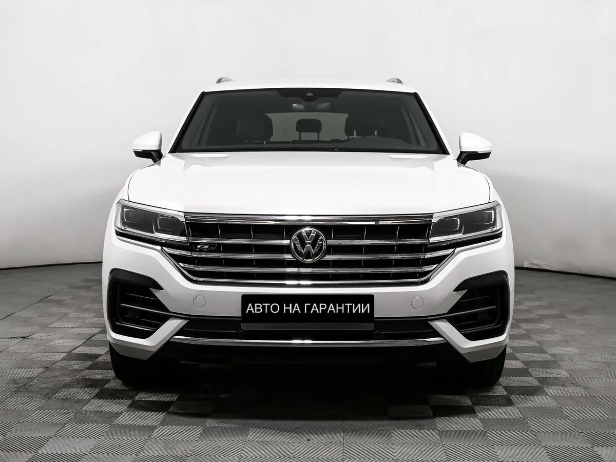 Volkswagen Touareg III · R-Line — фото 2
