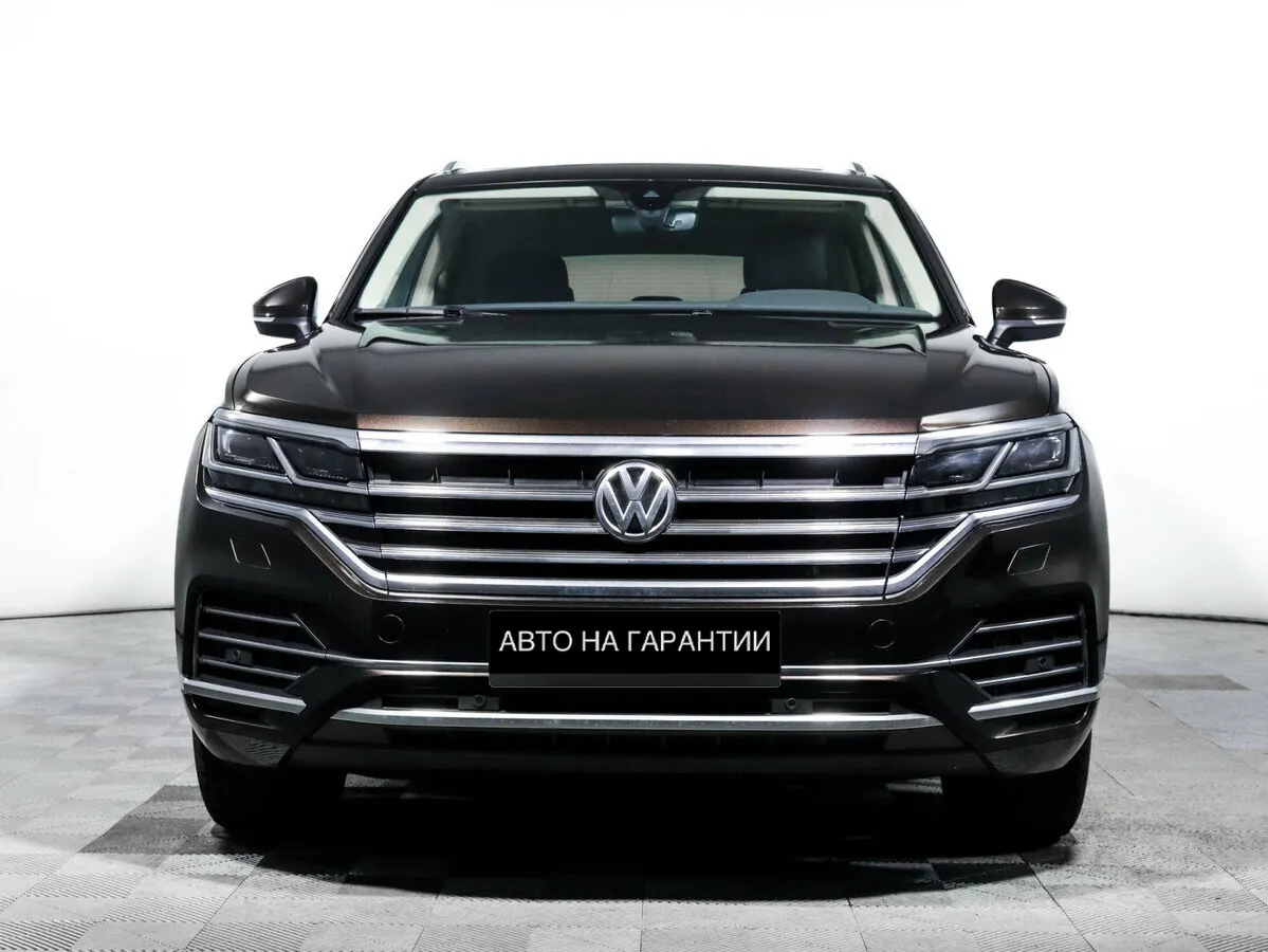 Volkswagen Touareg III · Respect (2018-2021) — фото 2