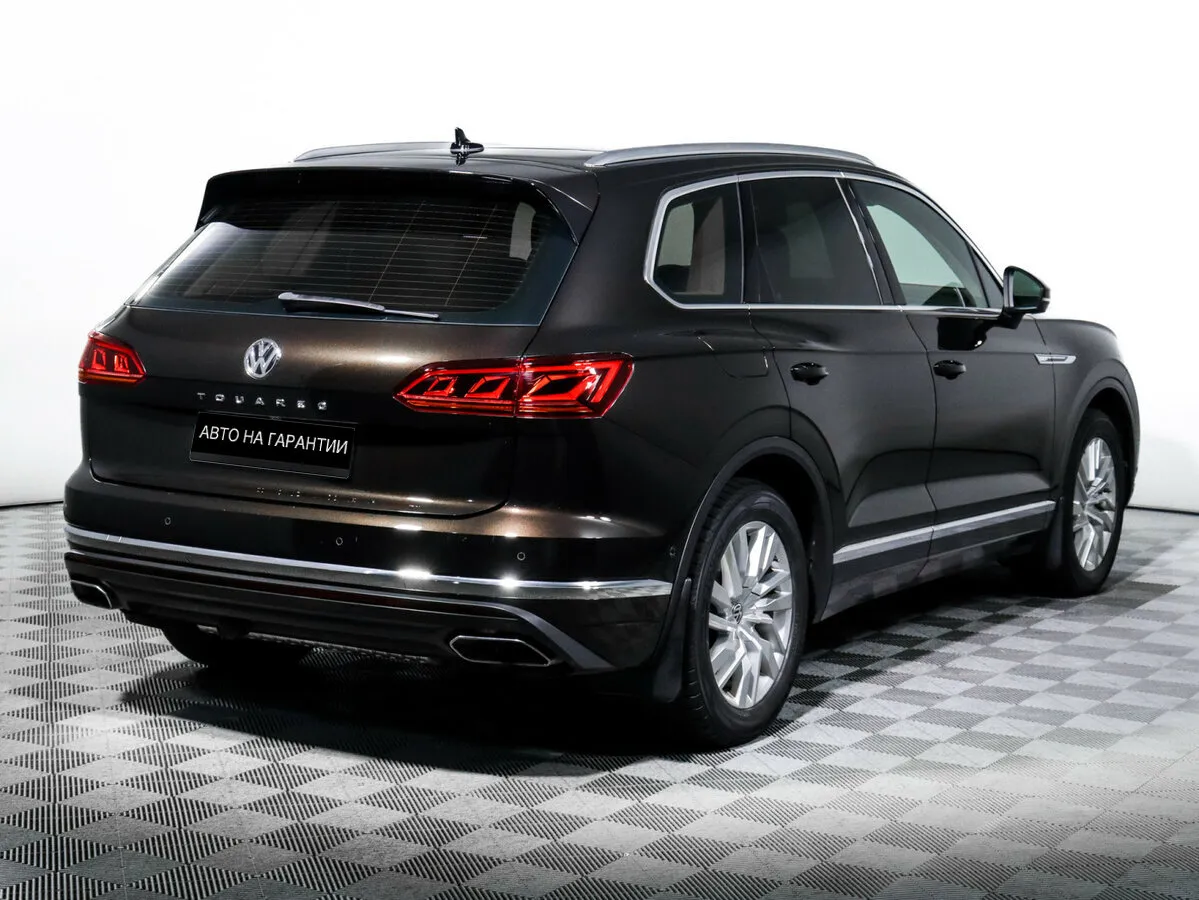 Volkswagen Touareg III · Respect (2018-2021) — фото 3