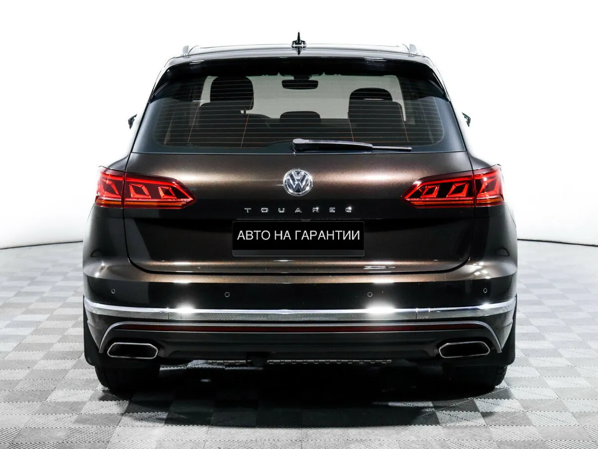 Volkswagen Touareg III · Respect (2018-2021) — фото 4