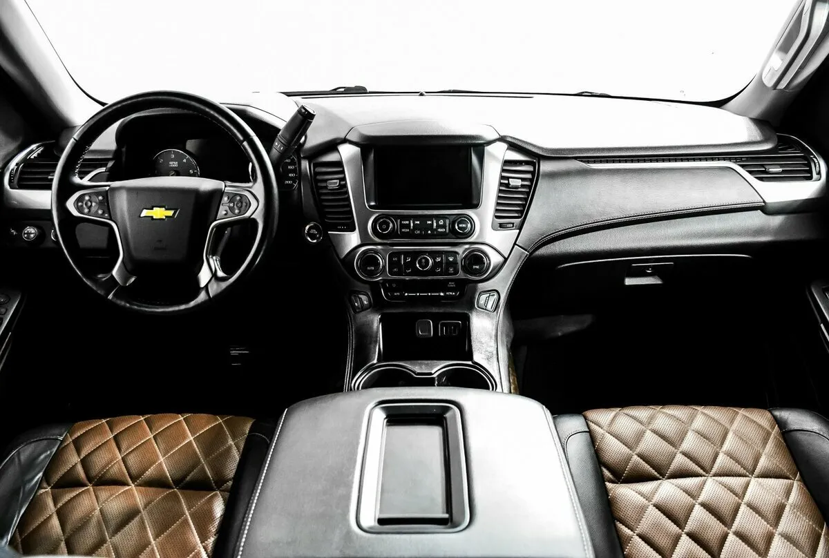 Chevrolet Tahoe IV · LT — фото 5