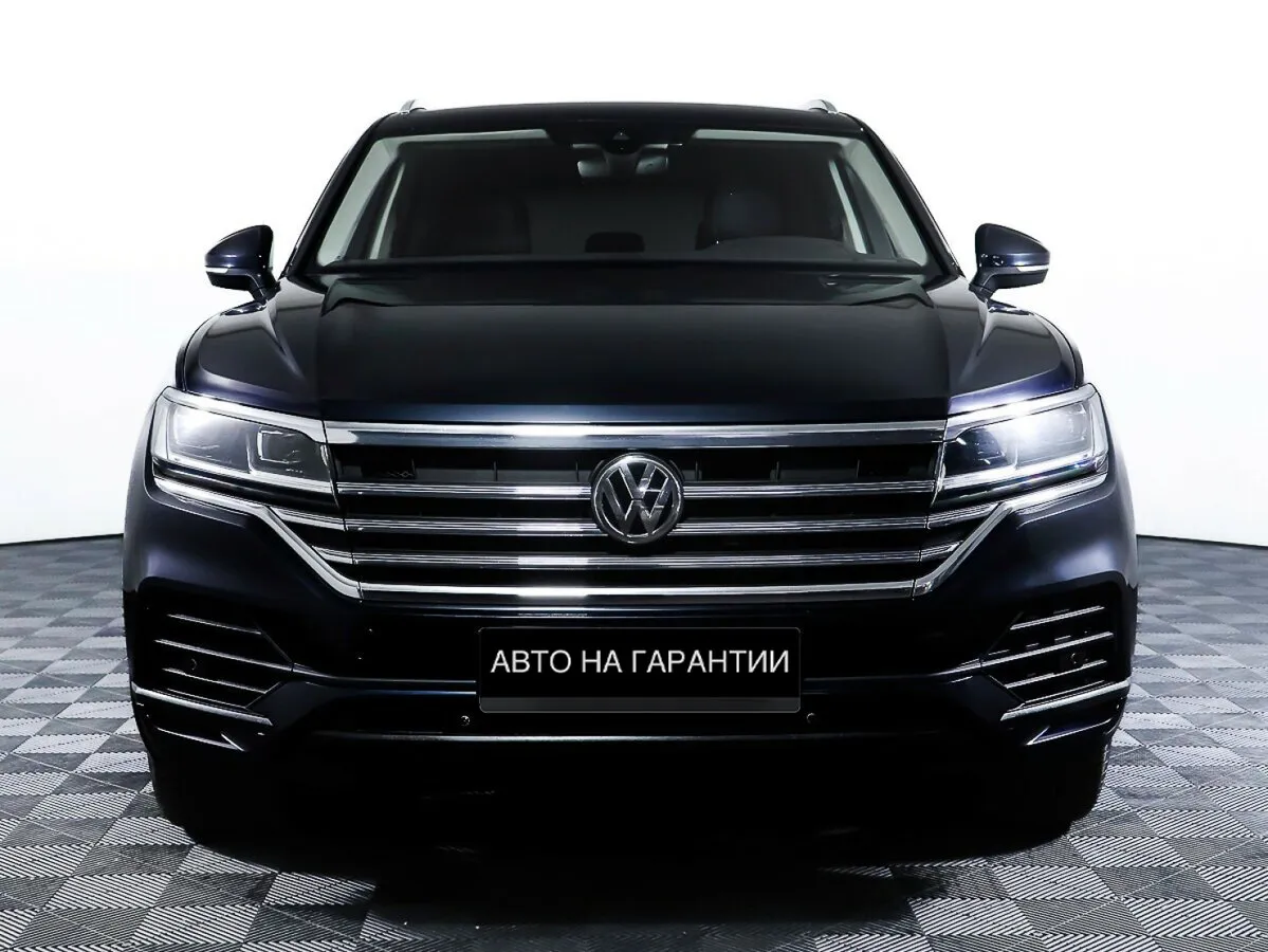 Volkswagen Touareg III · Respect (2018-2021) — фото 2