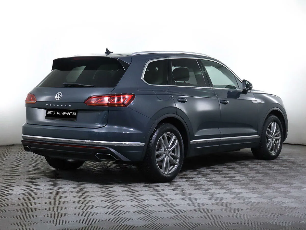 Volkswagen Touareg III · Respect (2018-2021) — фото 4