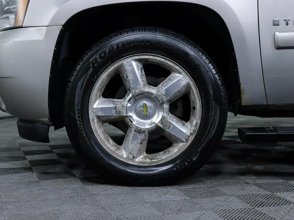 Chevrolet Tahoe III — фото 5