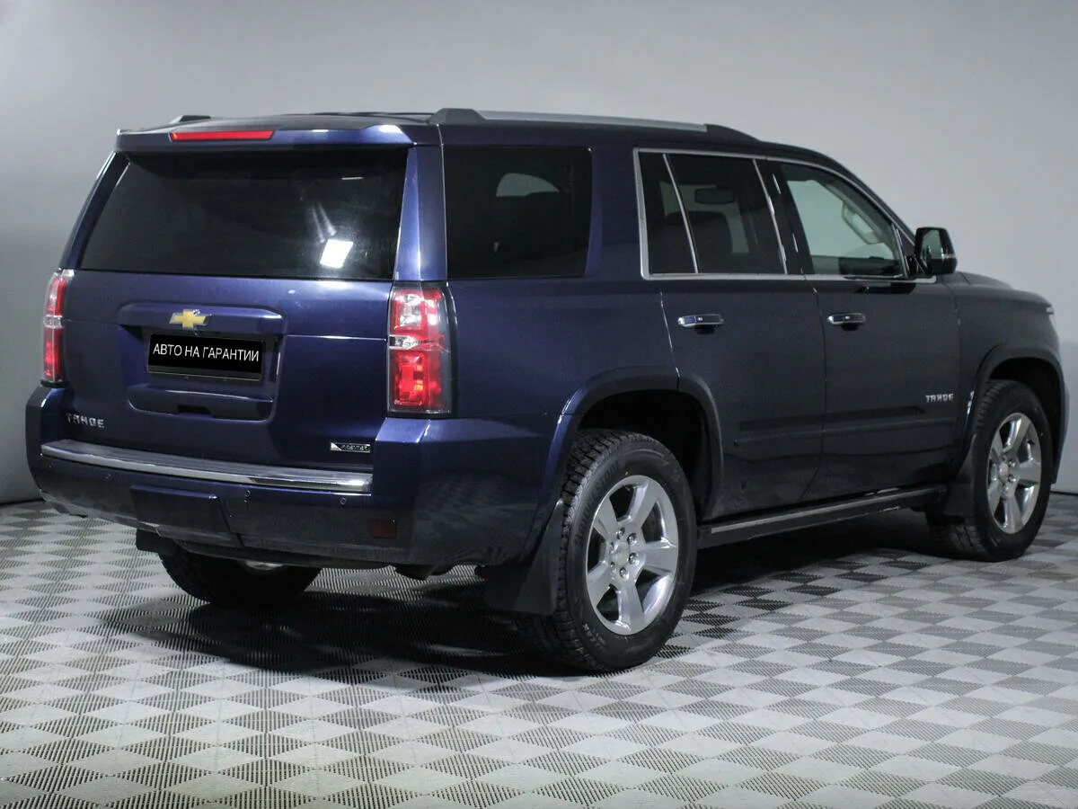 Chevrolet Tahoe IV · LE (Limited Edition) — фото 2