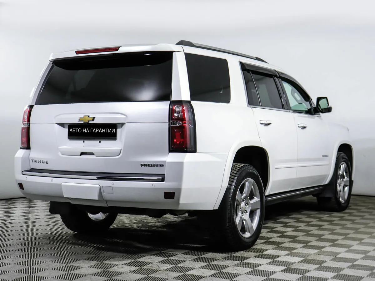 Chevrolet Tahoe IV · LT — фото 3