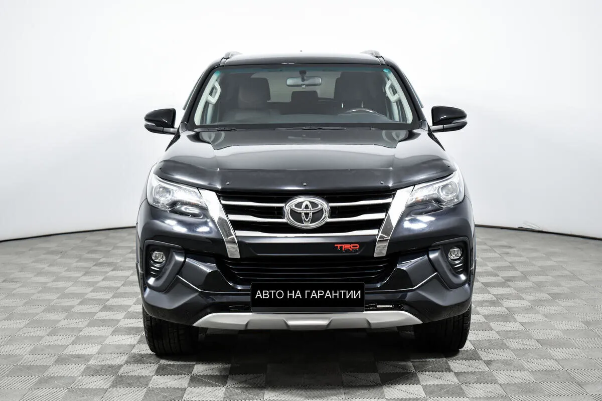 Toyota Fortuner II · Элеганс — фото 2