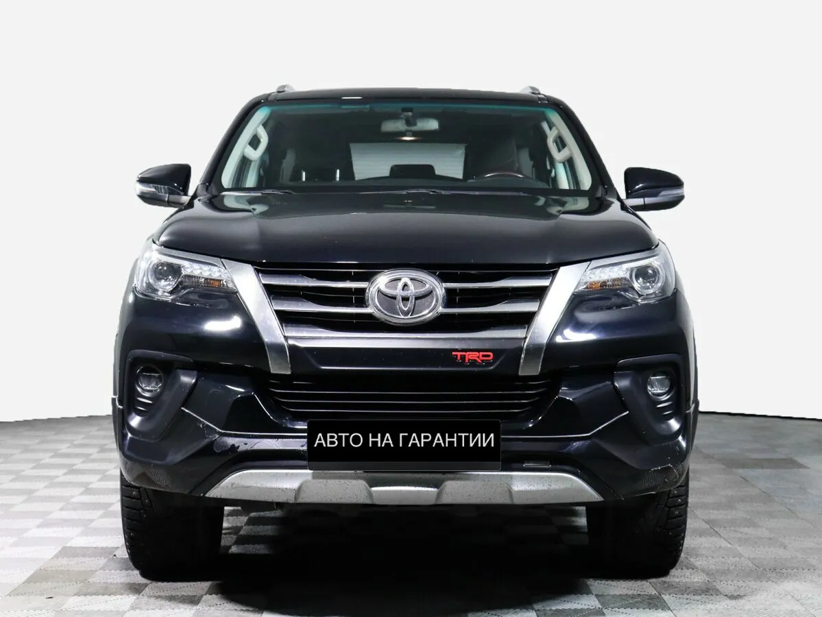 Toyota Fortuner II · Престиж — фото 2