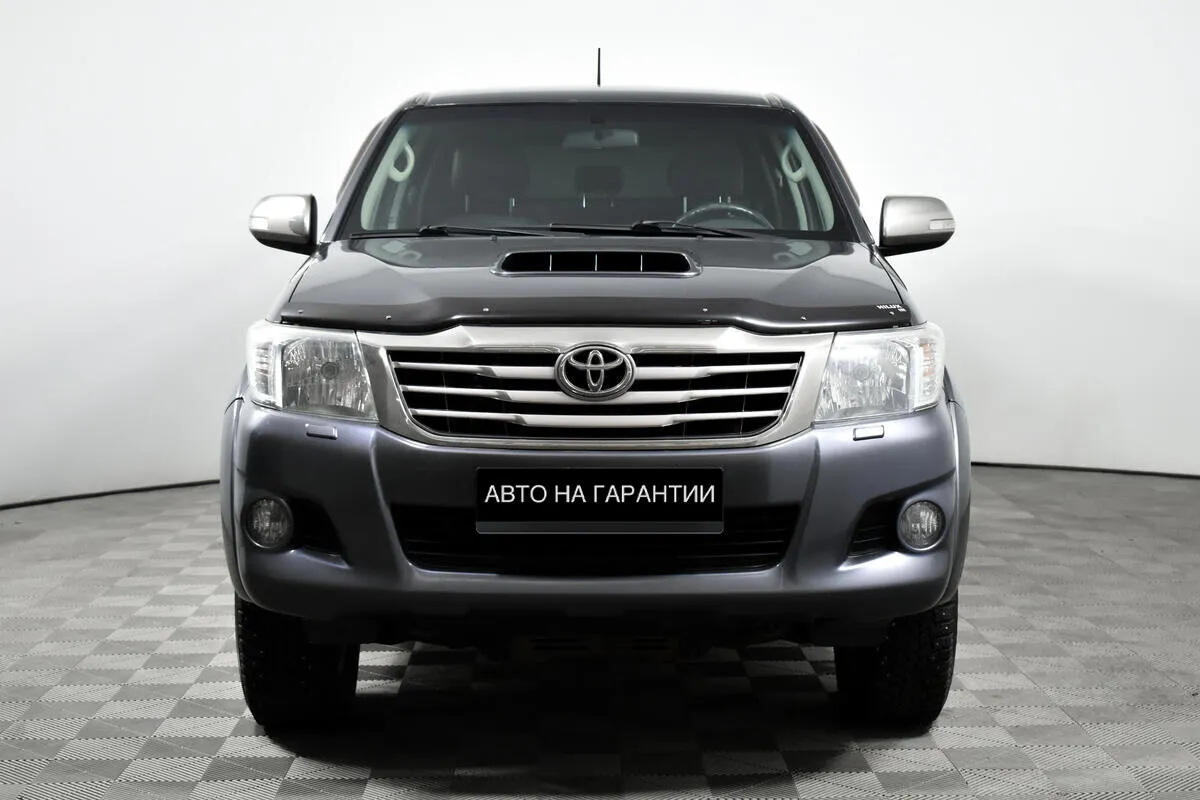Toyota Hilux VII Рестайлинг — фото 2