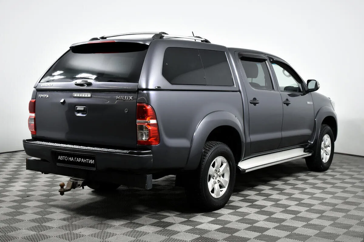 Toyota Hilux VII Рестайлинг — фото 3