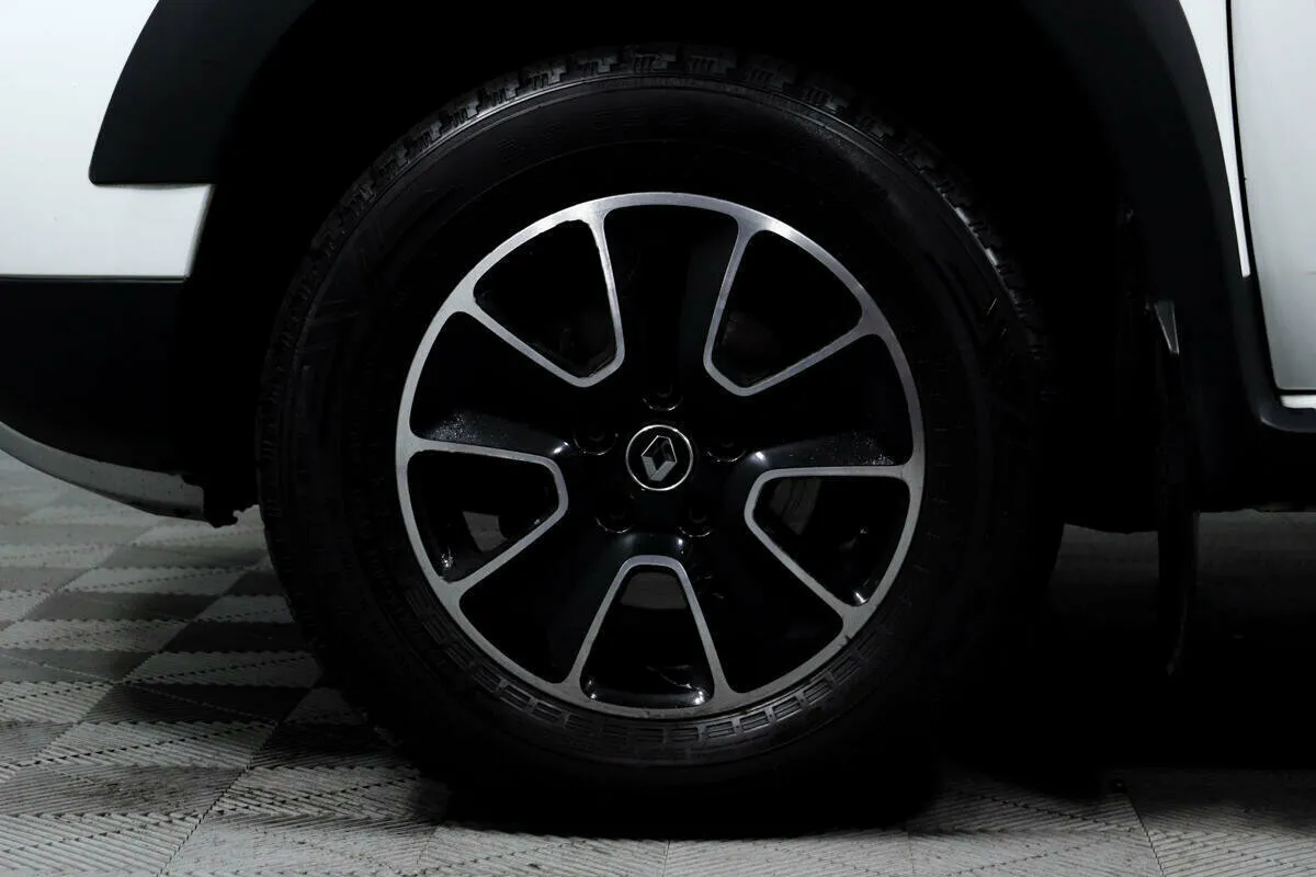 Renault Duster I Рестайлинг · Expression — фото 5
