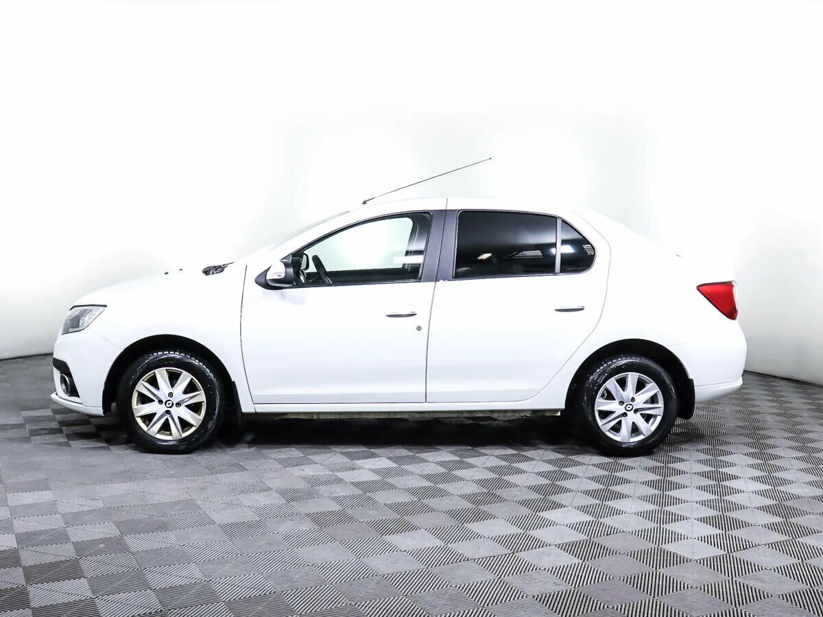 Renault Logan II Рестайлинг · Drive — фото 3