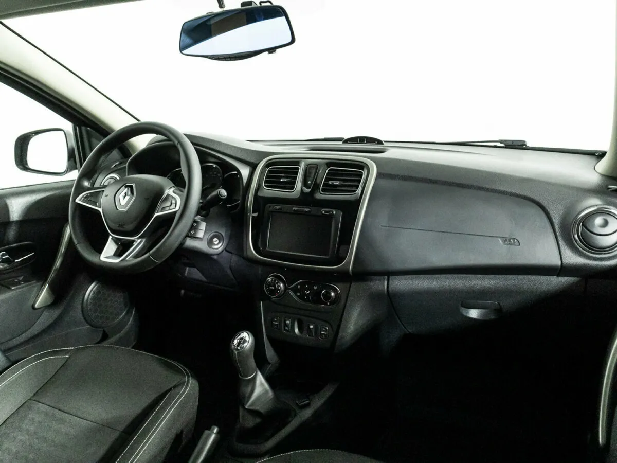 Renault Logan II Рестайлинг · Style — фото 5