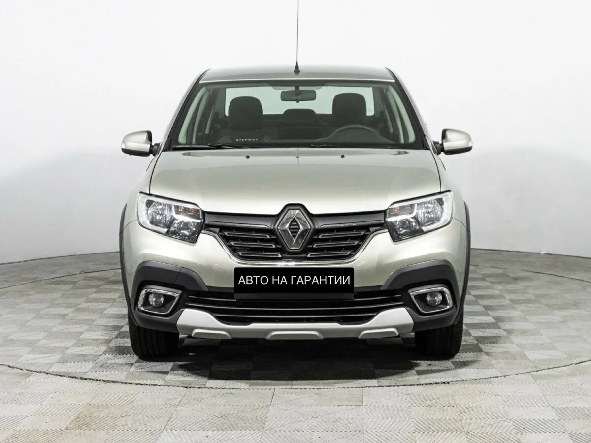 Renault Logan II Рестайлинг · Stepway Life — фото 2