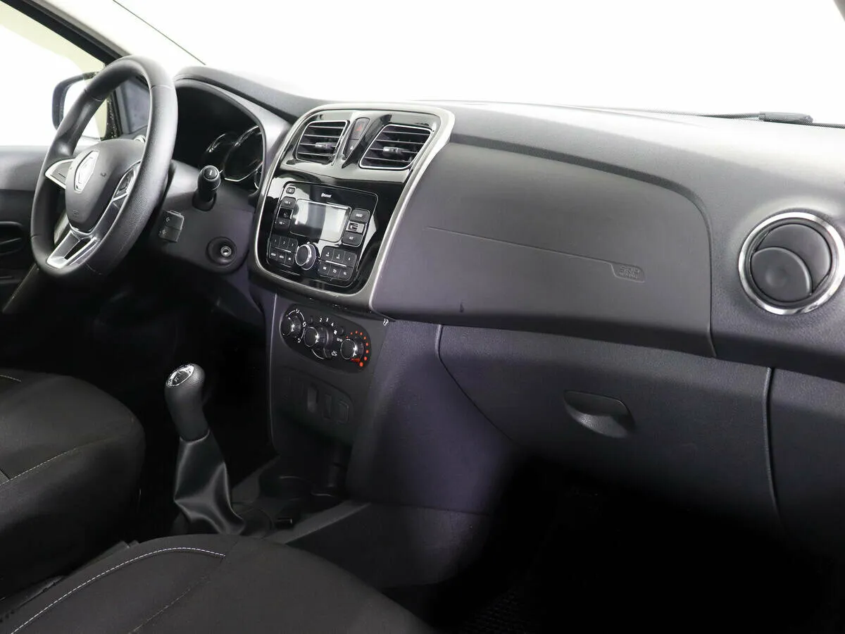 Renault Logan II Рестайлинг · Special Edition — фото 5