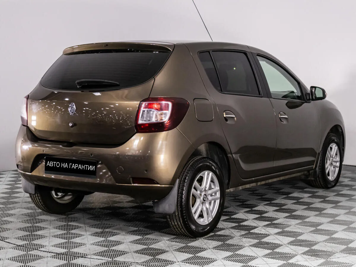 Renault Sandero II Рестайлинг · Drive — фото 3
