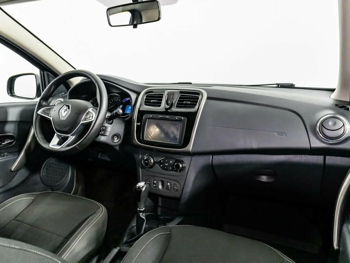 Renault Sandero II Рестайлинг · Drive — фото 5