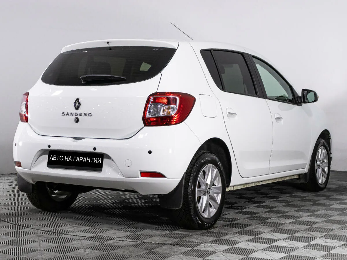 Renault Sandero II Рестайлинг · Drive — фото 3