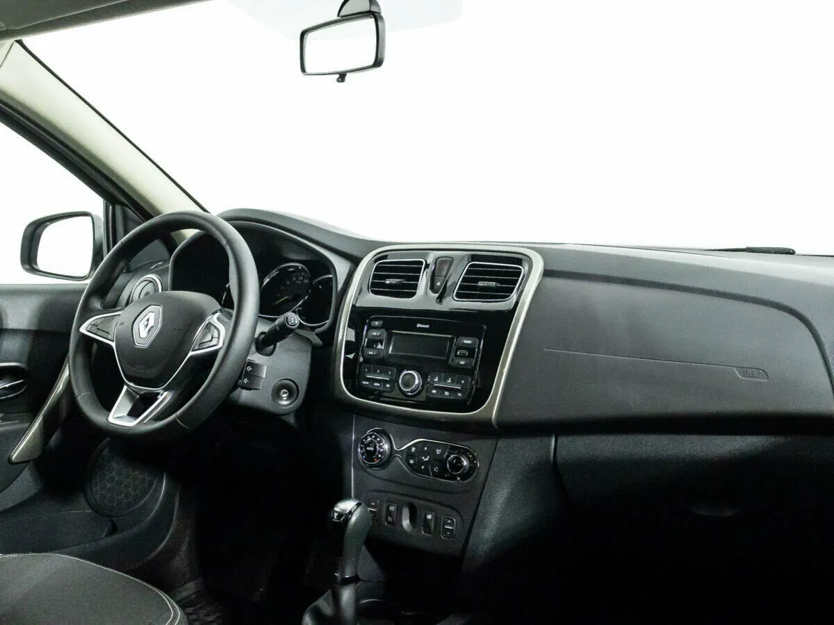 Renault Sandero II Рестайлинг · Drive — фото 5