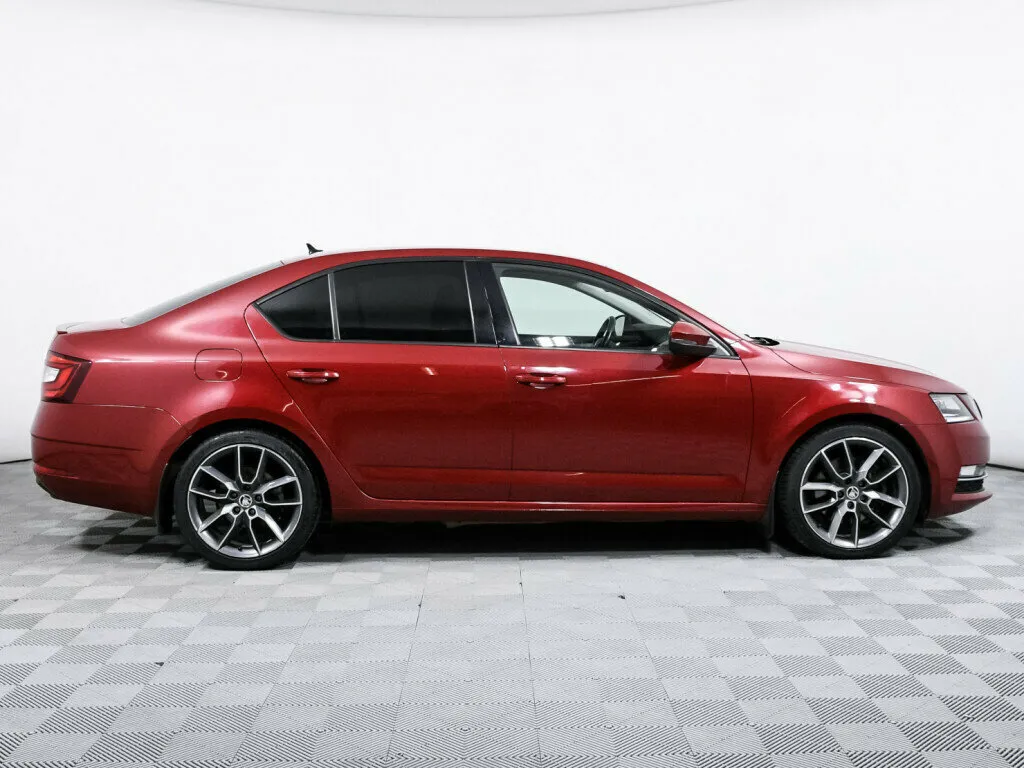 Skoda Octavia III (A7) Рестайлинг · Ambition — фото 4