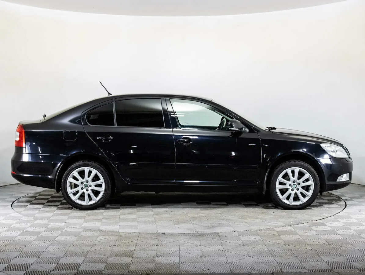 Skoda Octavia II (A5) Рестайлинг · Ambition — фото 4