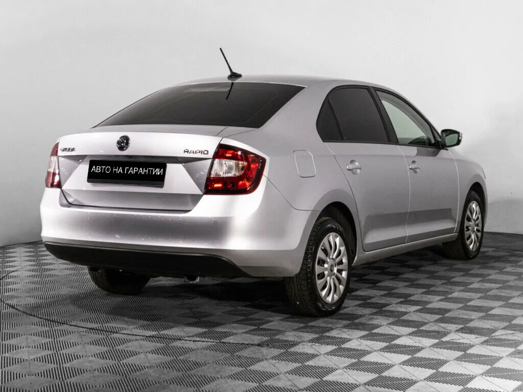 Skoda Rapid I Рестайлинг · Style — фото 3
