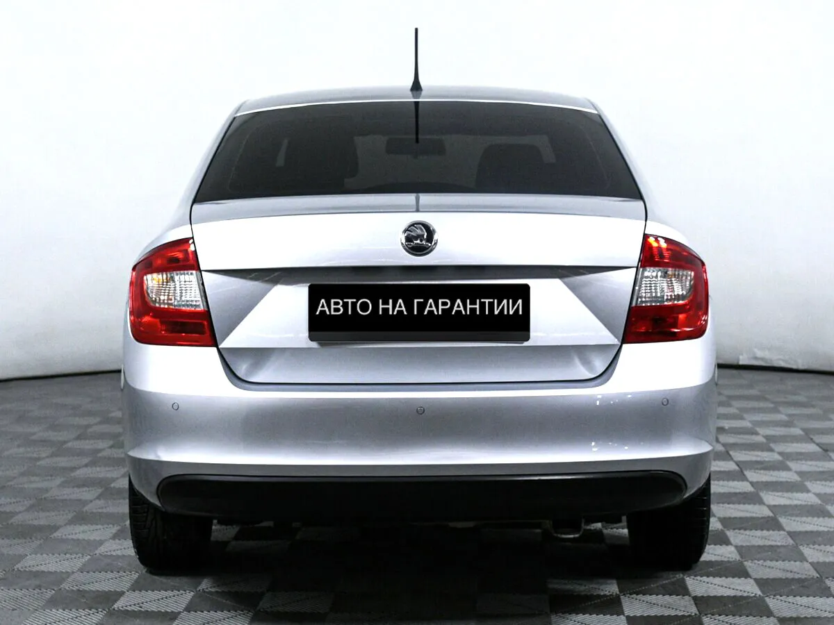 Skoda Rapid I — фото 4