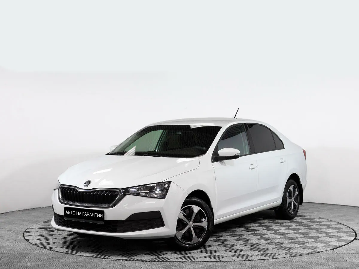 Skoda Rapid II · Entry