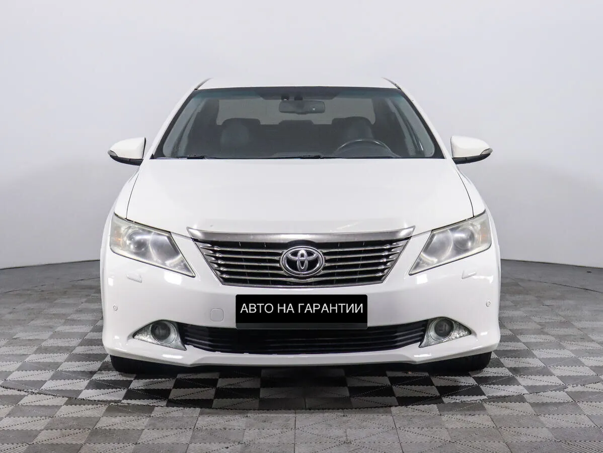 Toyota Camry VII (XV50) · Элеганс — фото 2