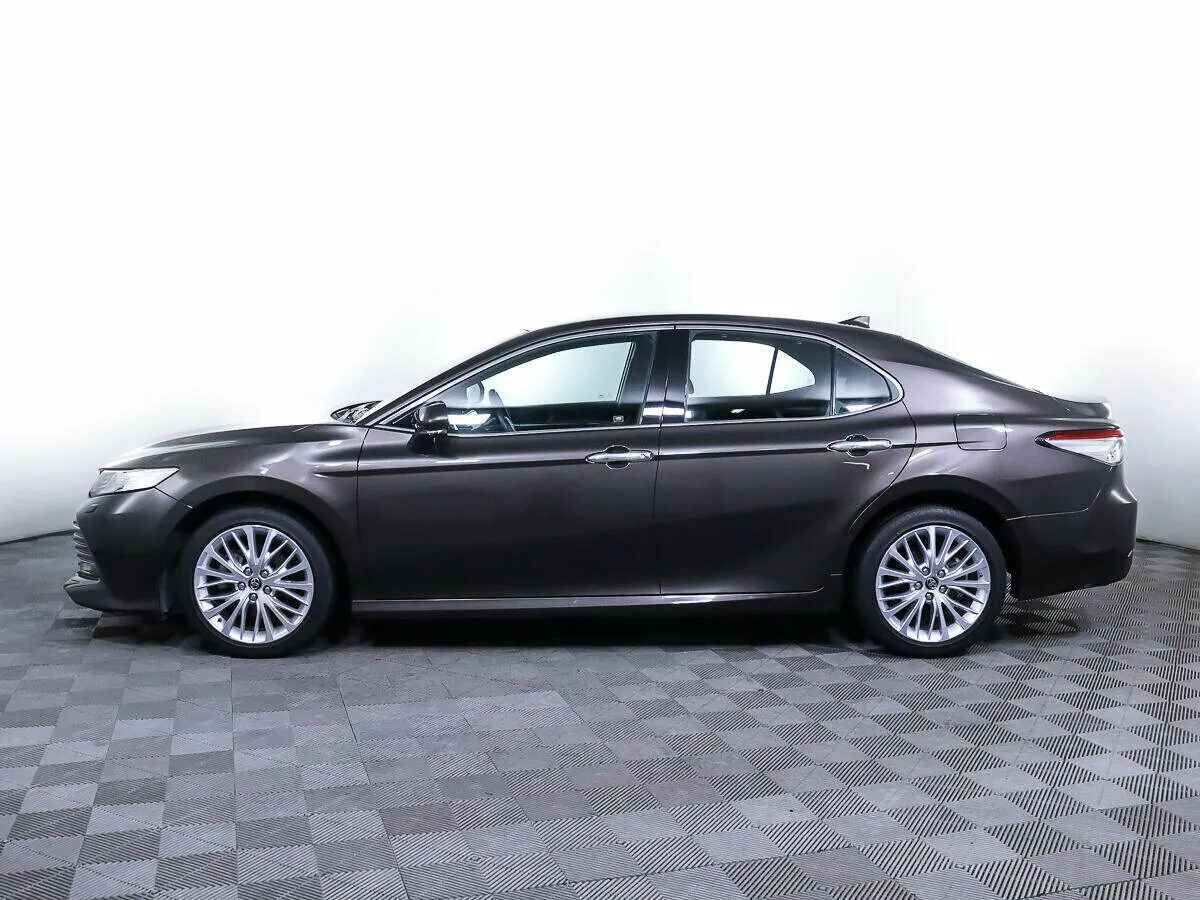 Toyota Camry VIII (XV70) · Люкс Safety — фото 3