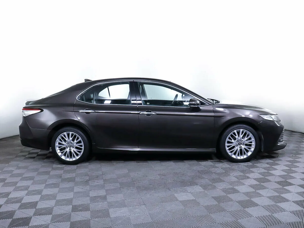 Toyota Camry VIII (XV70) · Люкс Safety — фото 4