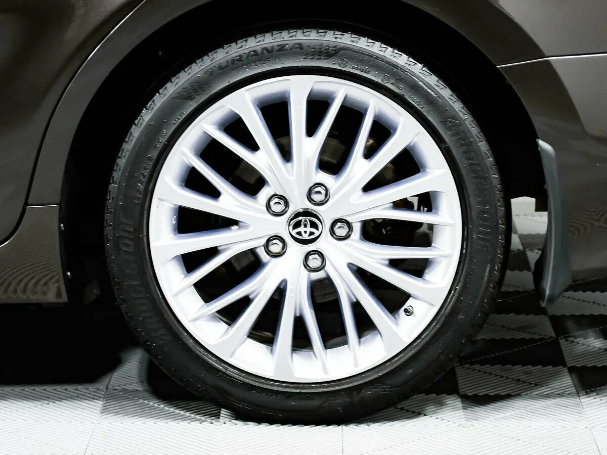 Toyota Camry VIII (XV70) · Executive Safety — фото 5