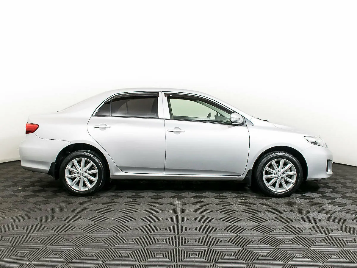 Toyota Corolla X (E140, E150) Рестайлинг · Комфорт Плюс — фото 4