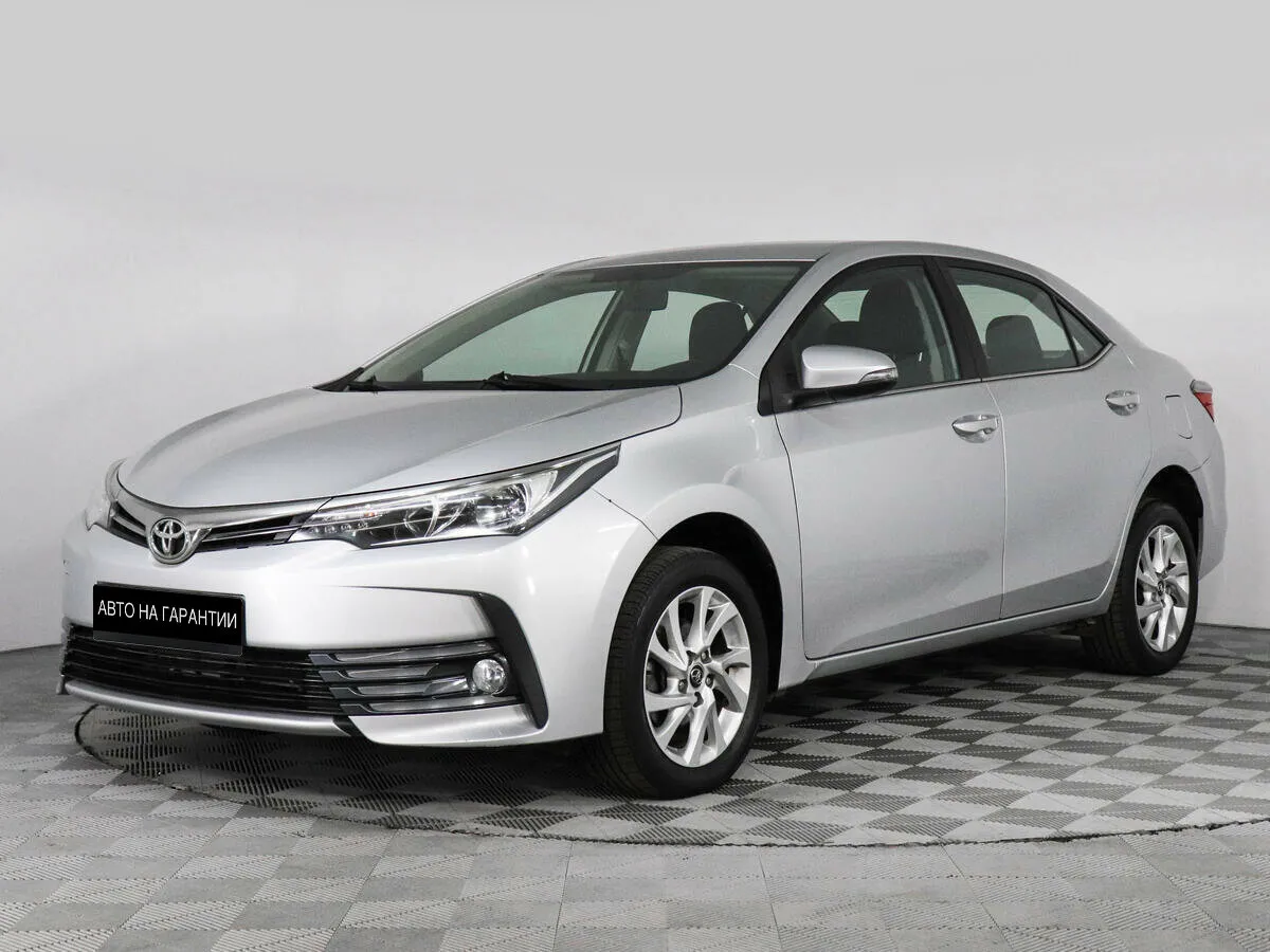 Toyota Corolla XI (E160, E170, E180) Рестайлинг 1 · Стиль