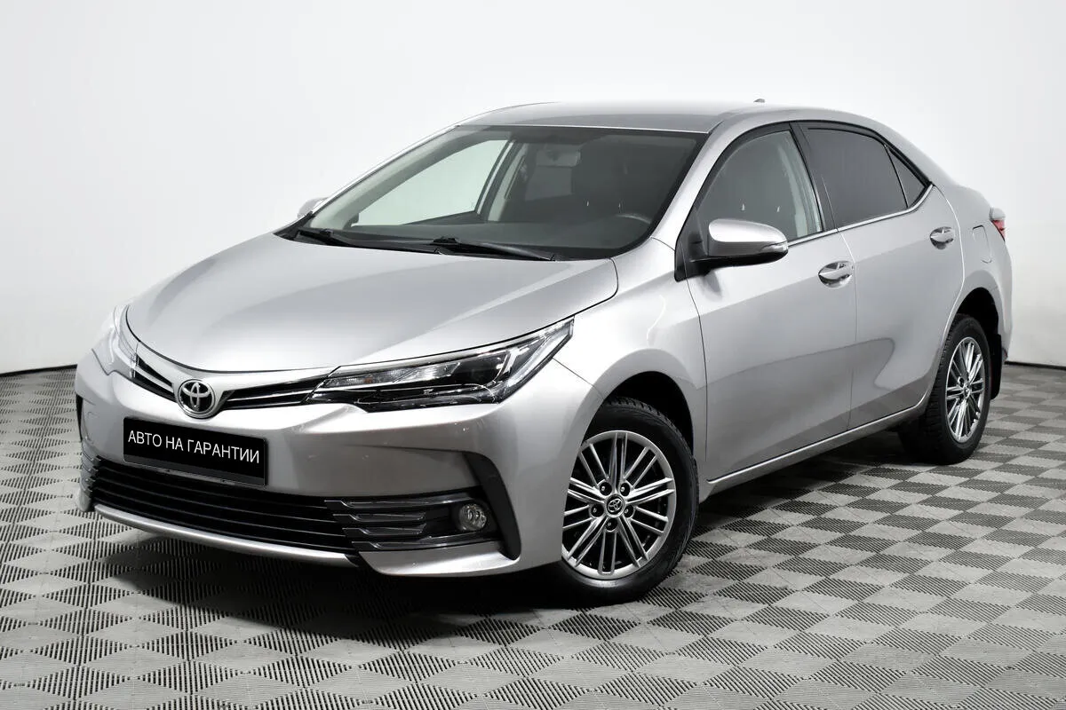 Toyota Corolla XI (E160, E170, E180) Рестайлинг 1 · Стиль
