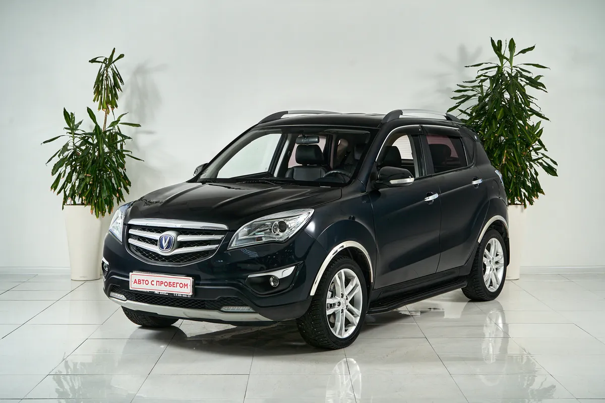 Changan CS35 I · LUXE