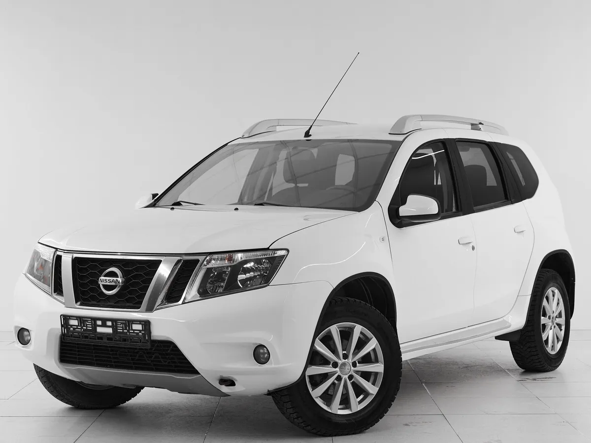Nissan Terrano III (D10) · Tekna