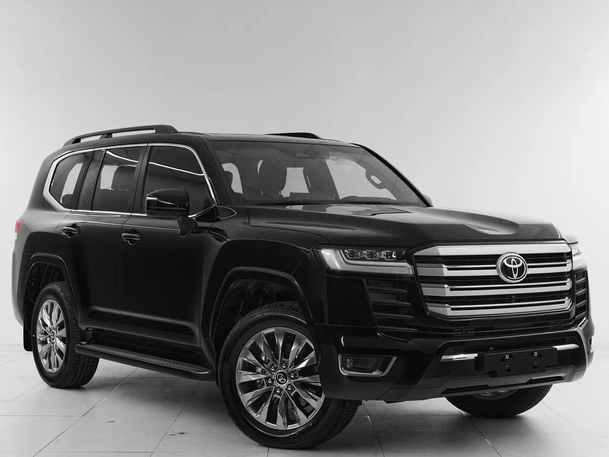 Toyota Land Cruiser 300 Series · VXR (7 мест) — фото 3