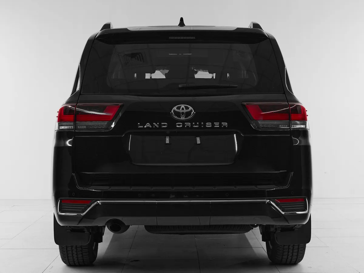 Toyota Land Cruiser 300 Series · VXR (7 мест) — фото 5